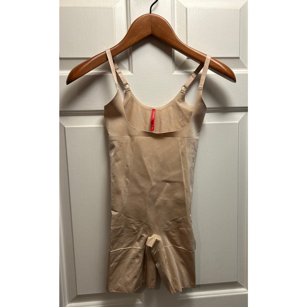 Spanx Tan Nude Bodysuit Shapewear with Shorts, Size M